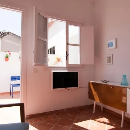 Apartment El Patio De Ezequiel