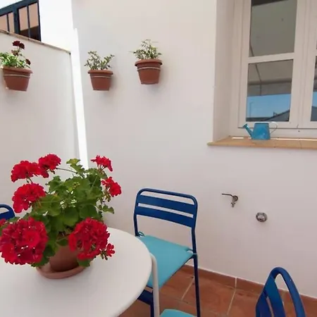 Apartment El Patio De Ezequiel *